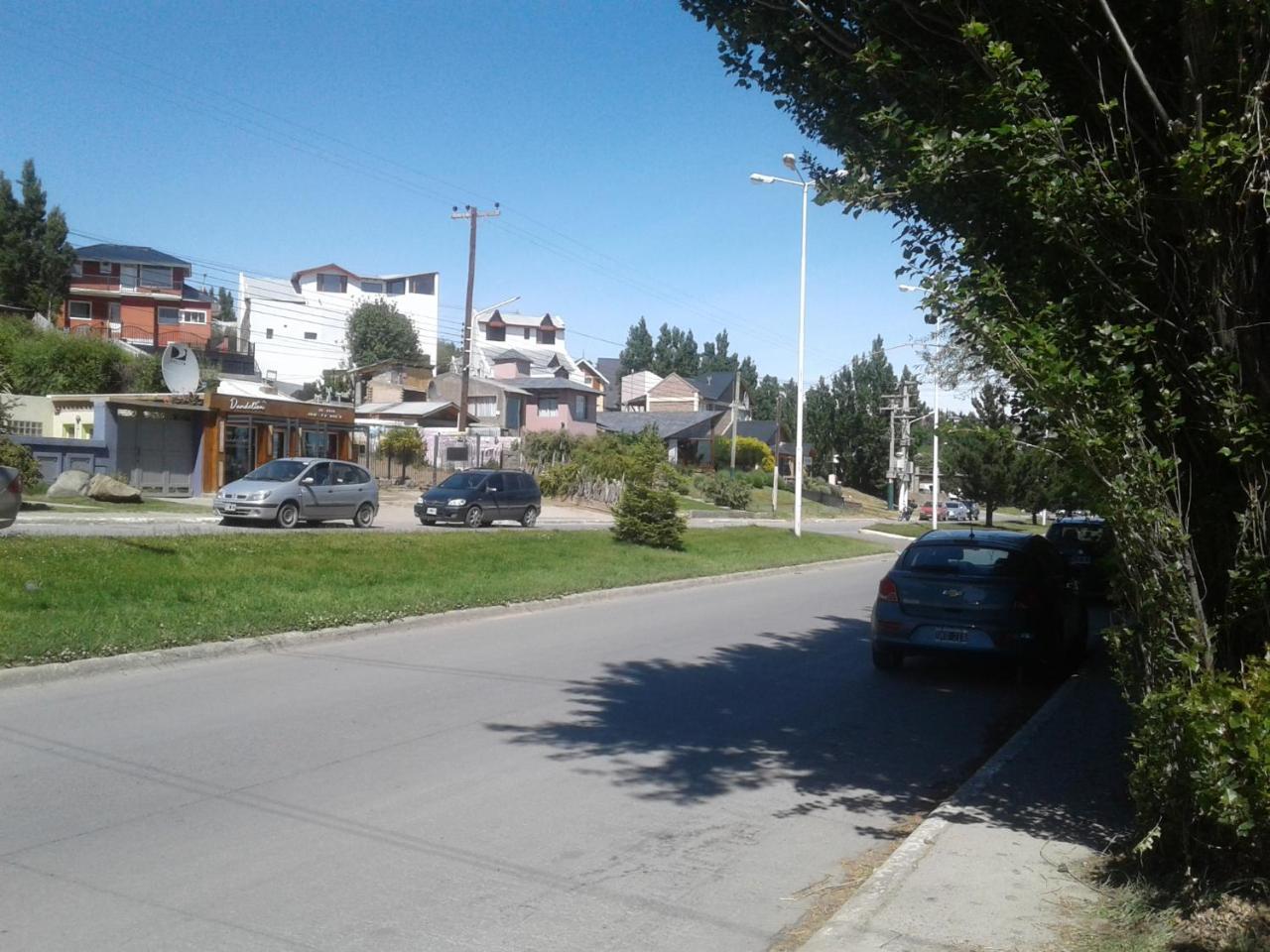 Salamandra Apartamentos El Calafate Esterno foto